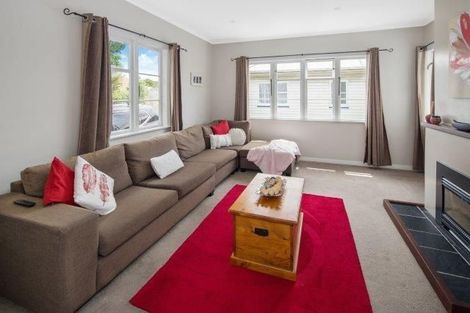 Photo of property in 35 Hindmarsh Street, Johnsonville, Wellington, 6037