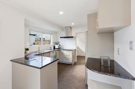 Photo of property in 27 Galsworthy Place, Bucklands Beach, Auckland, 2014
