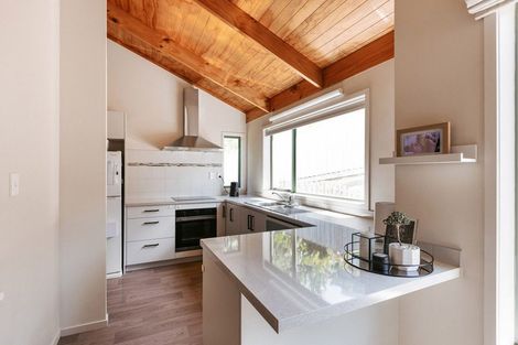 Photo of property in 44 Sunvale Place, Gate Pa, Tauranga, 3112