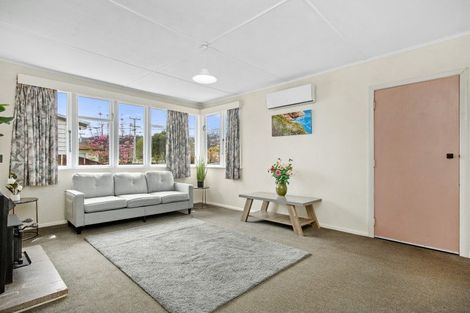 Photo of property in 11 Davis Crescent, Elderslea, Upper Hutt, 5018