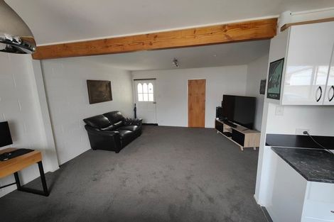 Photo of property in 2/19 Pirie Crescent, Moera, Lower Hutt, 5010