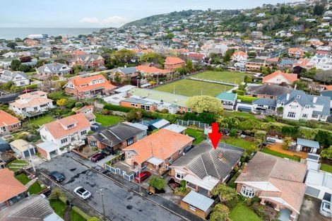 Photo of property in 4 Massey Avenue, Saint Clair, Dunedin, 9012