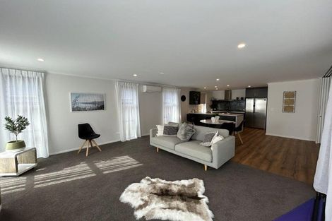 Photo of property in 1 Royal Crescent, Papamoa, 3118