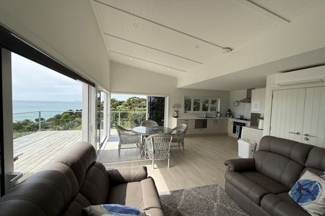 Photo of property in 28 Gray Avenue, Kuaotunu West, Whitianga, 3592