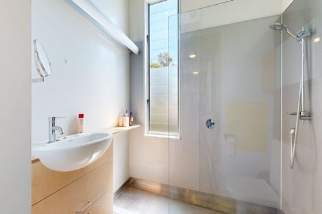 Photo of property in 118 Elizabeth Street, Mount Victoria, Wellington, 6011