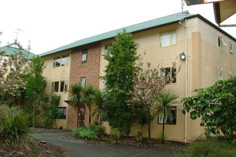 Photo of property in 3/125 Carrington Road, Point Chevalier, Auckland, 1025