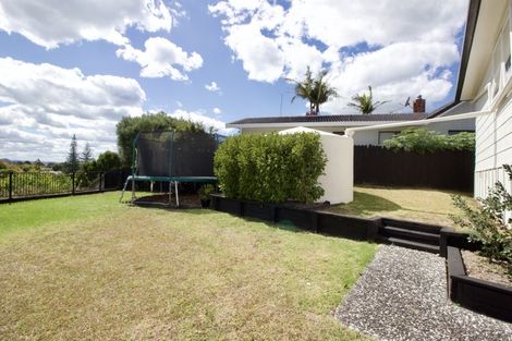 Photo of property in 53 Zealandia Road, Manly, Whangaparaoa, 0930