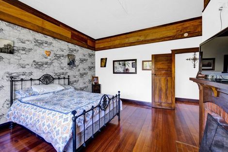 Photo of property in 21 Egmont Street, Patea, 4520