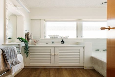 Photo of property in 17 Ottawa Road, Ngaio, Wellington, 6035