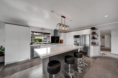 Photo of property in 42 Redwood Crescent, Hurdon, New Plymouth, 4310