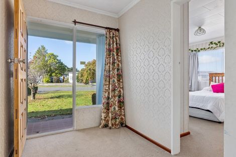 Photo of property in 4 Fairbrother Street, Carterton, 5713