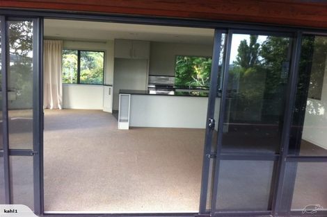 Photo of property in 1a Norwood Road, Bayswater, Auckland, 0622