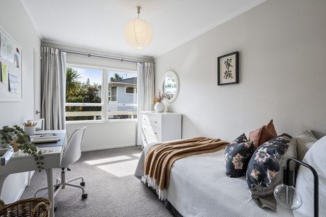 Photo of property in 12 Nicholson Place, Hillcrest, Auckland, 0627