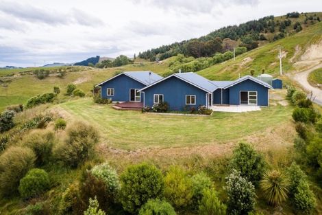 Photo of property in 1798 Waimarama Road, Waimarama, Havelock North, 4294