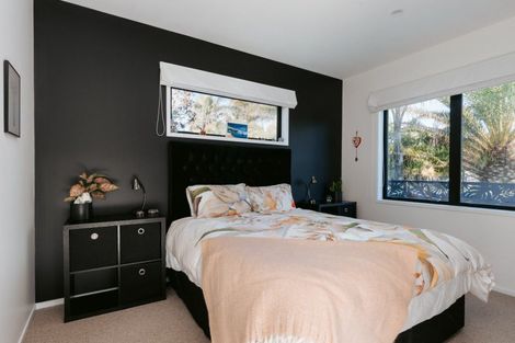 Photo of property in 5 Piha Close, Papamoa Beach, Papamoa, 3118