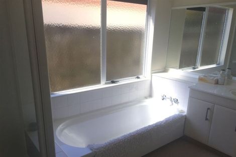 Photo of property in 5 Whakaruru Place, Matua, Tauranga, 3110