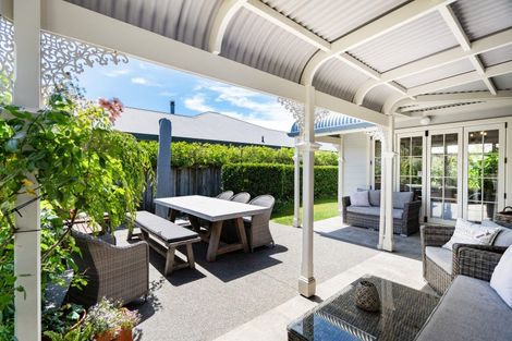 Photo of property in 15 Ross Place, Greenmeadows, Napier, 4112