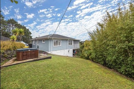 Photo of property in 143 Browns Bay Road, Browns Bay, Auckland, 0630