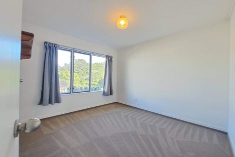 Photo of property in 146 Lynn Road, Bayview, Auckland, 0629