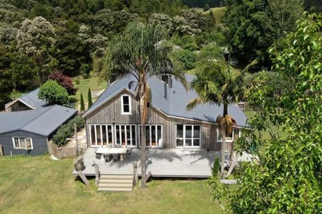 Photo of property in 540 Kawakawa-orere Road, Orere Point, Papakura, 2585