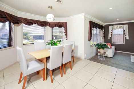 Photo of property in 50 Barrington Drive, Huntington, Hamilton, 3210