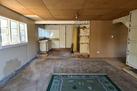 Photo of property in 13 Emirau Place, Glenfield, Auckland, 0629