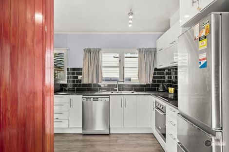 Photo of property in 23 Sunny Grove, Wainuiomata, Lower Hutt, 5014