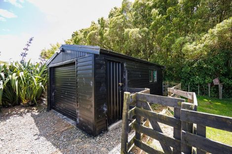 Photo of property in 981 Colyton Road, Bunnythorpe, Feilding, 4775