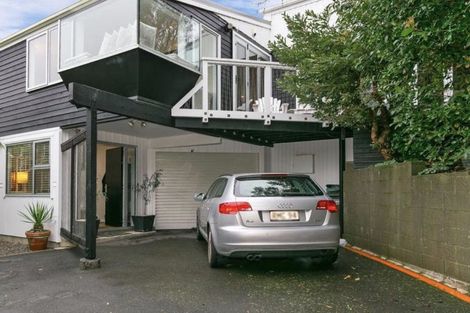 Photo of property in 68 Allington Road, Karori, Wellington, 6012
