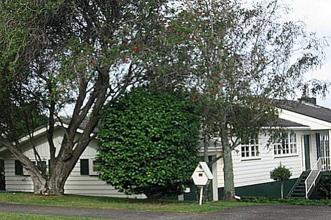 Photo of property in 11 Miramar Place, Pakuranga, Auckland, 2010