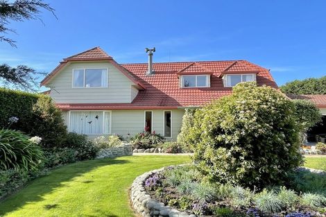 Photo of property in 964 Waianakarua Road, Herbert, 9495