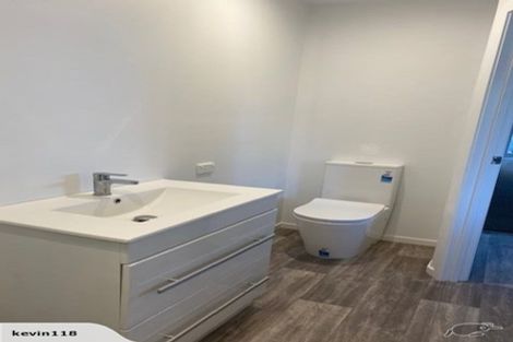 Photo of property in 2/160 Mokoia Road, Chatswood, Auckland, 0626