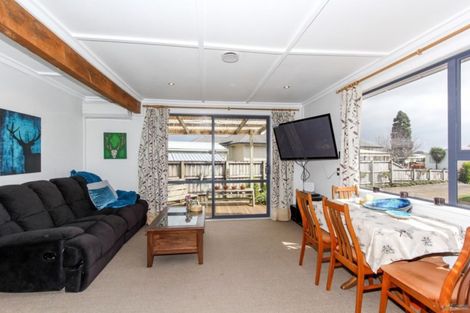 Photo of property in 15 Tuahu Place, Waitara, 4320