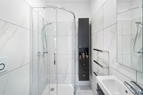 Photo of property in 56 Dyers Pass Road, Cashmere, Christchurch, 8022