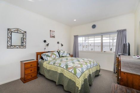 Photo of property in 50 Whitby Avenue, Whitianga, 3510