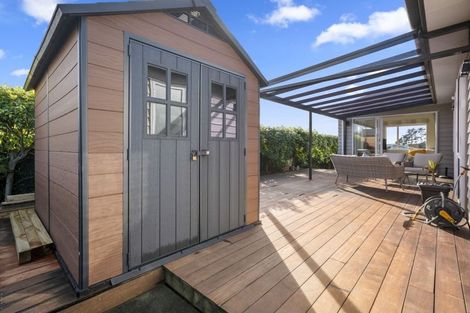 Photo of property in 11 Nobilo Road, Kumeu, 0810
