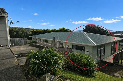 Photo of property in 2/5 Rothwell Street, Titahi Bay, Porirua, 5022
