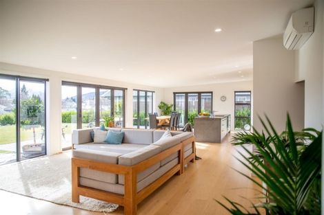 Photo of property in 32 Niger Street, Wanaka, 9305