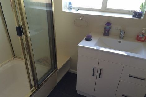 Photo of property in 2 Nyoli Street, Northcote, Christchurch, 8052