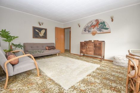 Photo of property in 6a Tait Place, Carterton, 5713