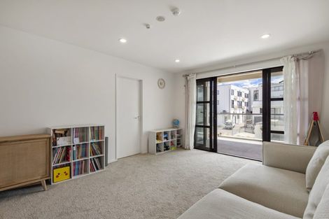 Photo of property in Apollo Apartments, 201/46 Rosedale Road, Rosedale, Auckland, 0632