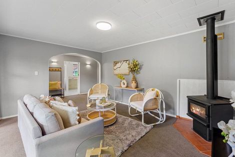 Photo of property in 62 Queens Road, Waikanae Beach, Waikanae, 5036