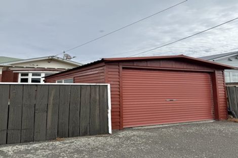 Photo of property in 98 Endeavour Street, Lyall Bay, Wellington, 6022