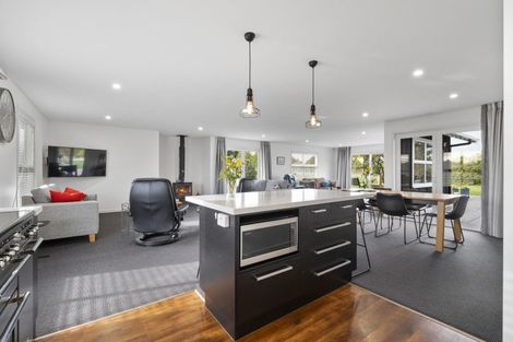 Photo of property in 172 Hendersons Line, Kelvin Grove, Palmerston North, 4470