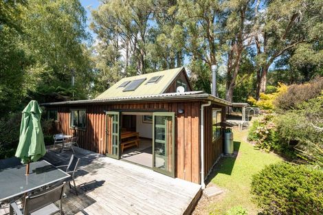 Photo of property in 2090 Moutere Highway, Upper Moutere, 7175