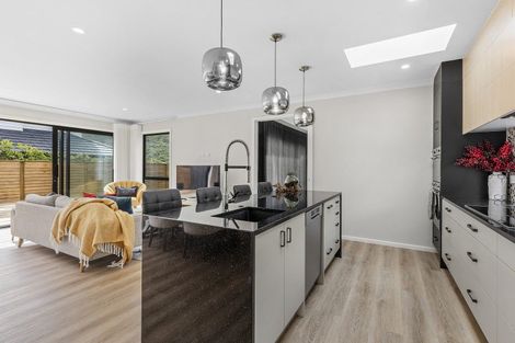 Photo of property in 9 Porokaiwhiri Street, Crofton Downs, Wellington, 6035