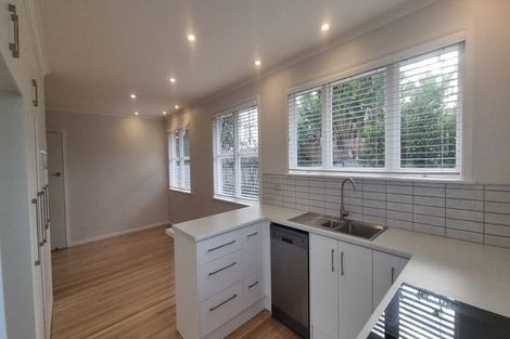 Photo of property in 553 Maunganui Road, Mount Maunganui, 3116
