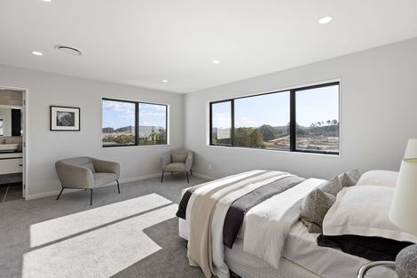 Photo of property in 28 Takurua Terrace, Orewa, 0931