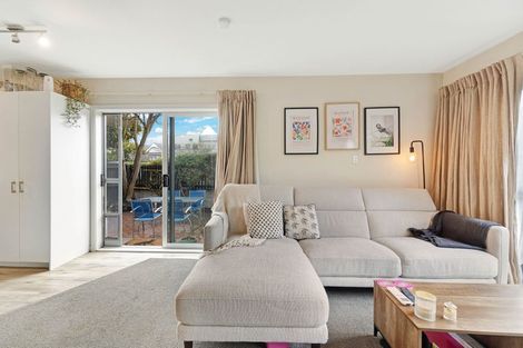 Photo of property in 1/34 Holly Road, St Albans, Christchurch, 8014