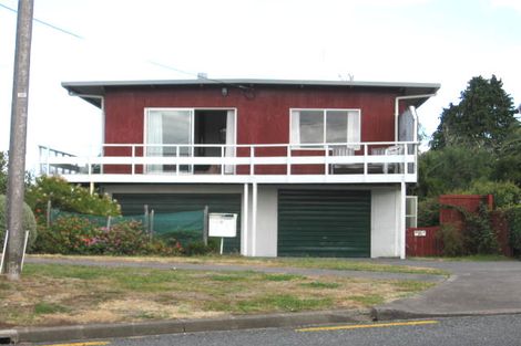 Photo of property in 8 Kowhai Road, Campbells Bay, Auckland, 0630